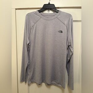 Men’s the North Face gray athletic long sleeve shirt- L